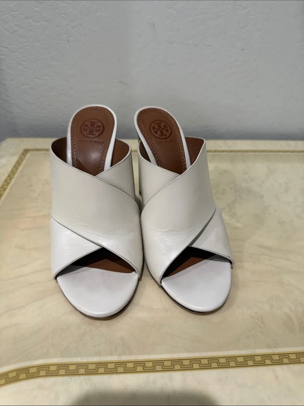 Tory Burch White Leather Open-Toe Wedge Sandals with Multicolor Geometric Heel